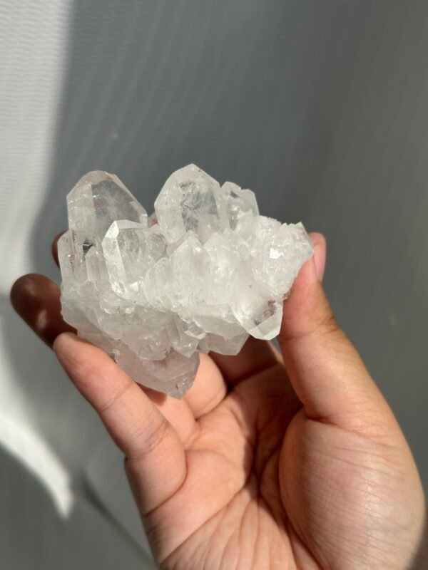 0ac1836956dc12f97eb03e1762b19c65 Himalayan white stitched crystal 09J