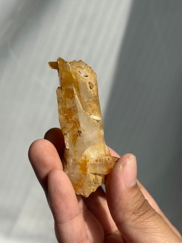 1422c2f08b4bf548607490f0999b7744 Yellow gold mineral leather Himalayan double-pointed floating crystal 09H