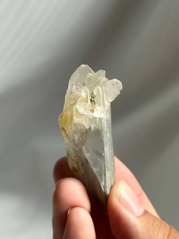 37d8f02a50f9740db5d58ae81bf5d7b9 Gray Phantom Himalayan Small Single Crystal 13F