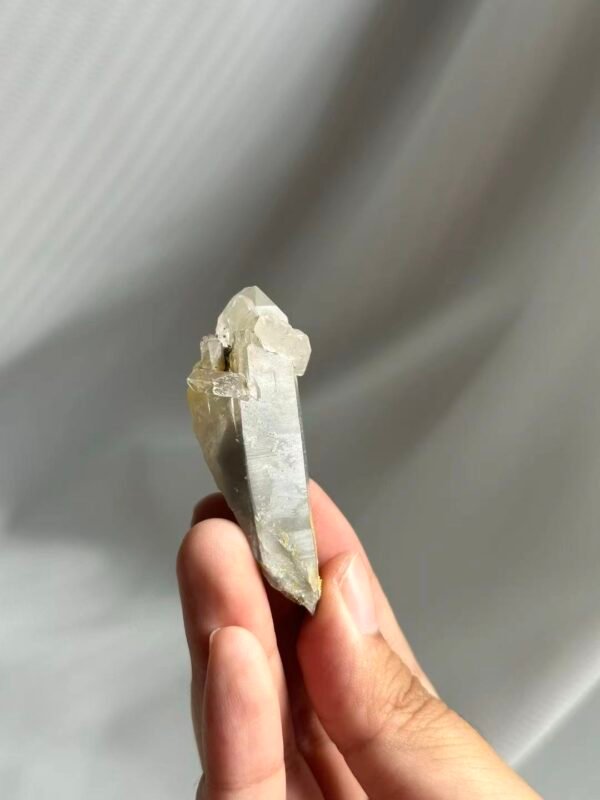 4bb55cce3a0c35bd9a5d6f88c8b4d491 Gray Phantom Himalayan Small Single Crystal 13F