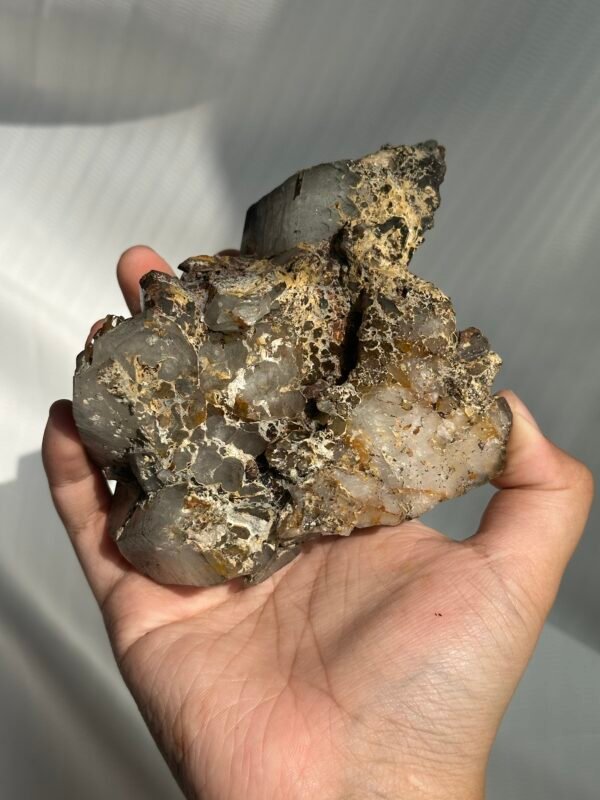 55e39c32e3519fe61235e1ebe3e0dcb6 Black and gray Himalayan crystal cluster 09D