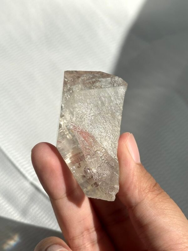 93ee400b01e15259308033c4fdbe4b93 White Transparent Small Himalayan Single Crystal 11I