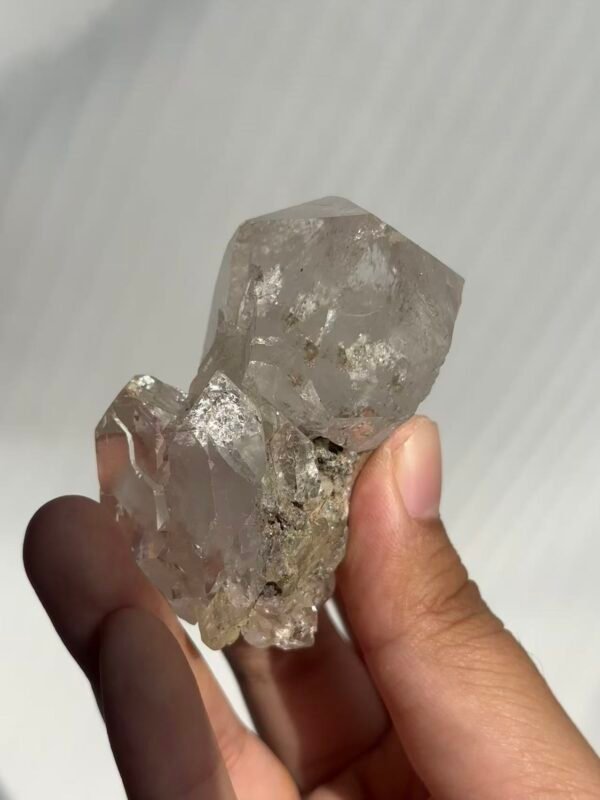 9ffb7368e5c73a6546a115efa77537d5 Himalaya interspersed with transparent white crystal 10G