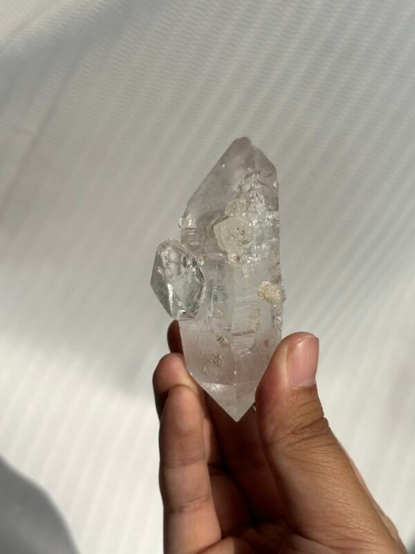 c3f6d33f238afc752c2914700bb46b22 White and fat Himalayan double-pointed hand grip 10J