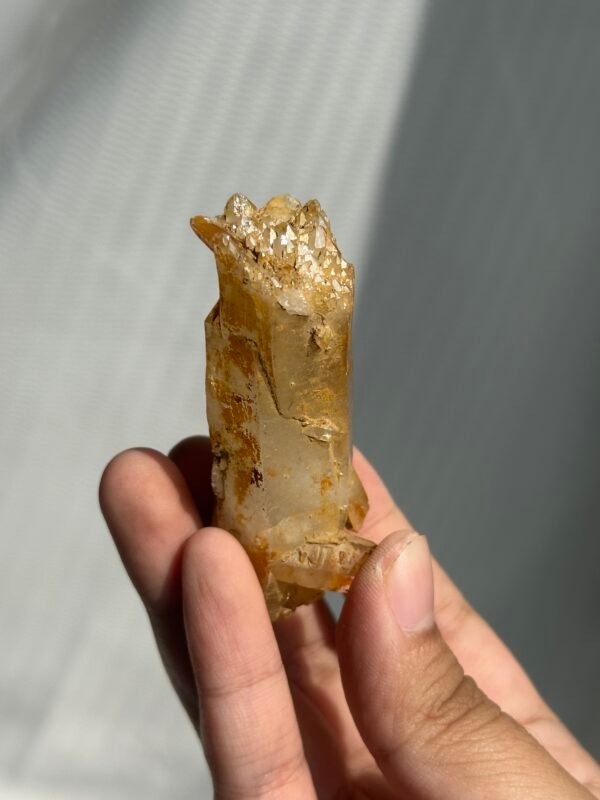 f44944ae03407e2eaa83cbde6a74d44a Yellow gold mineral leather Himalayan double-pointed floating crystal 09H