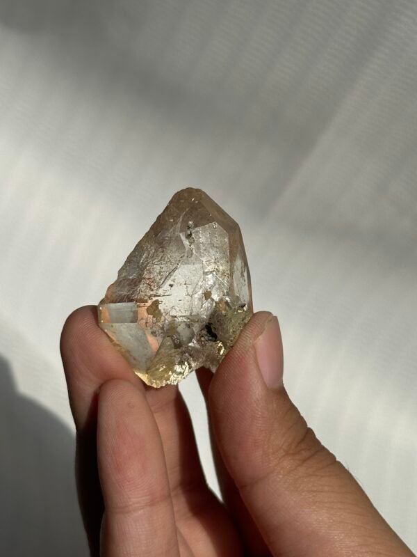 f83d125494e65fac09ed1571161017ca Small single crystals in the Himalayas 09M